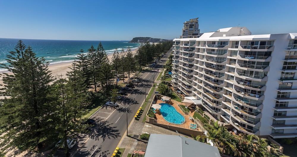 Wyuna Beachfront Holiday Apartments Gold Coast Eksteriør bilde