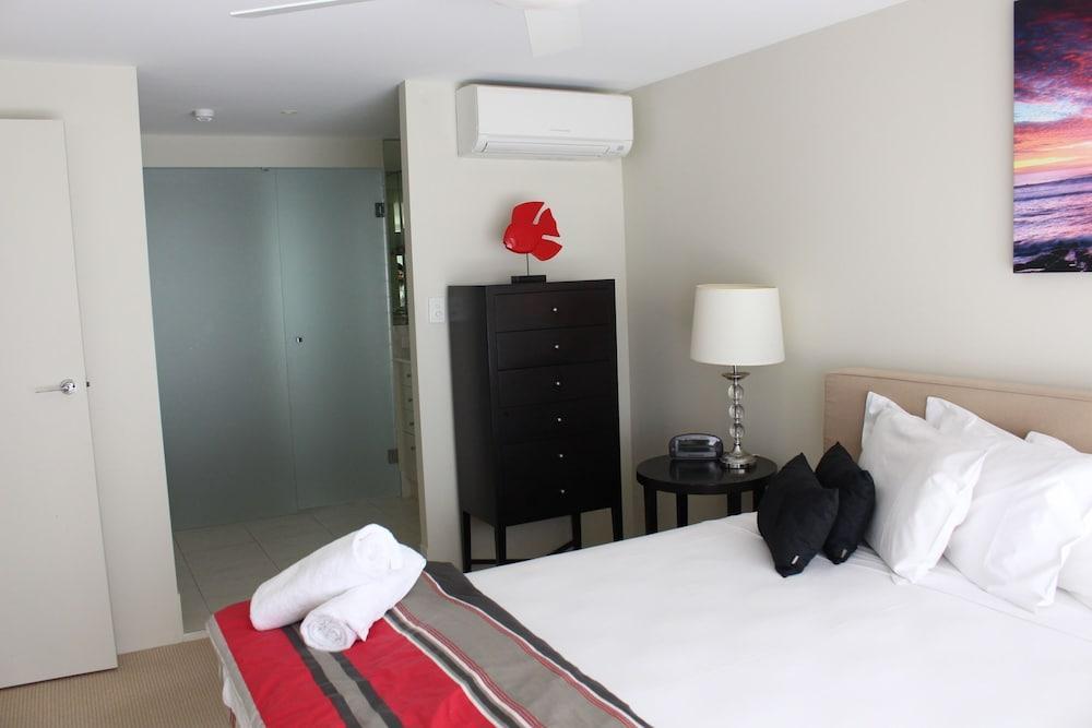 Wyuna Beachfront Holiday Apartments Gold Coast Eksteriør bilde