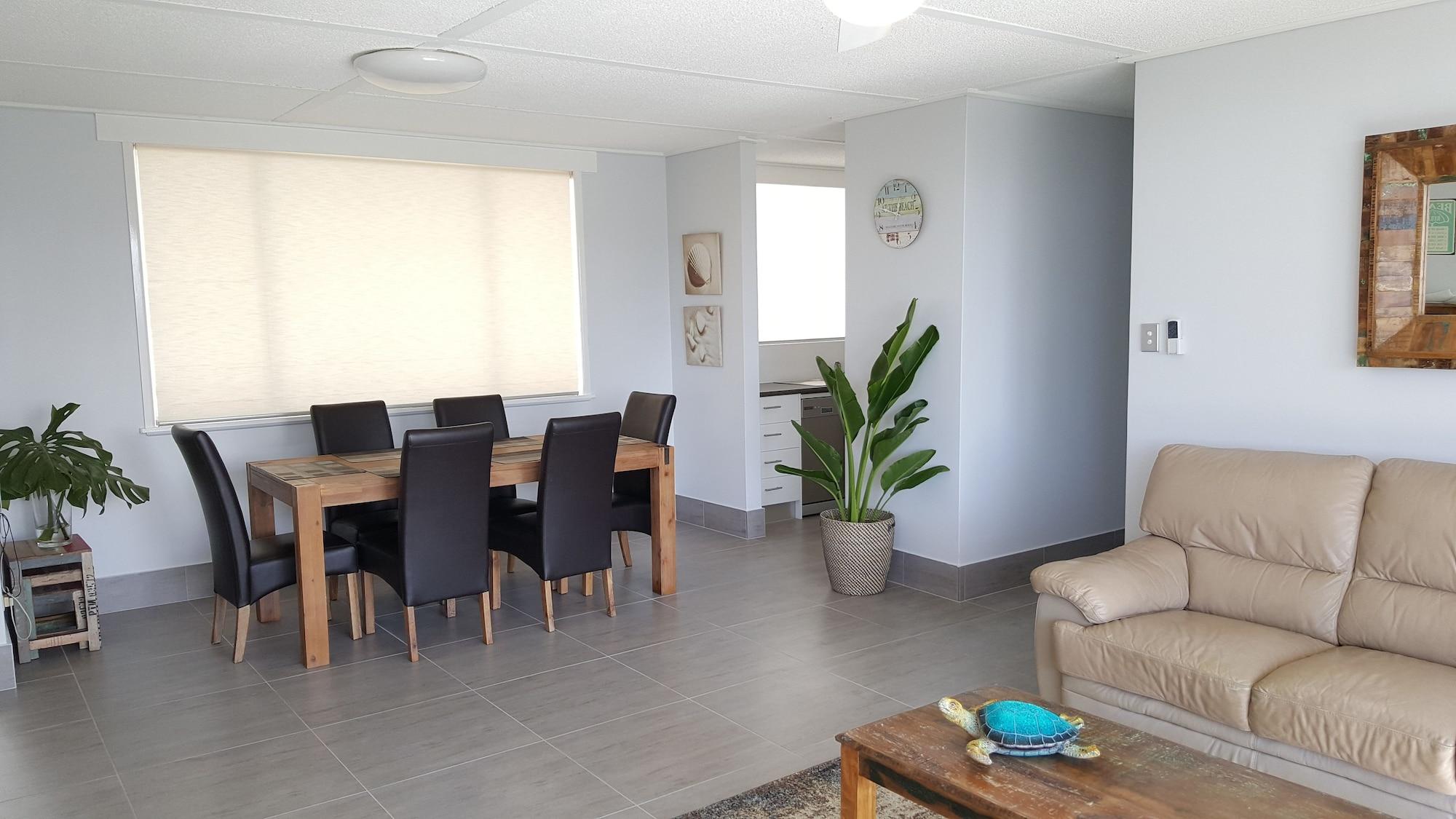 Wyuna Beachfront Holiday Apartments Gold Coast Eksteriør bilde