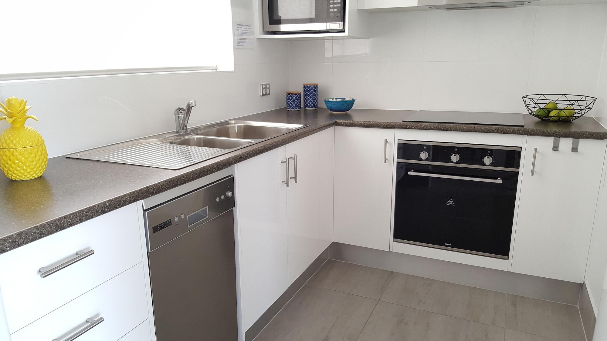 Wyuna Beachfront Holiday Apartments Gold Coast Eksteriør bilde
