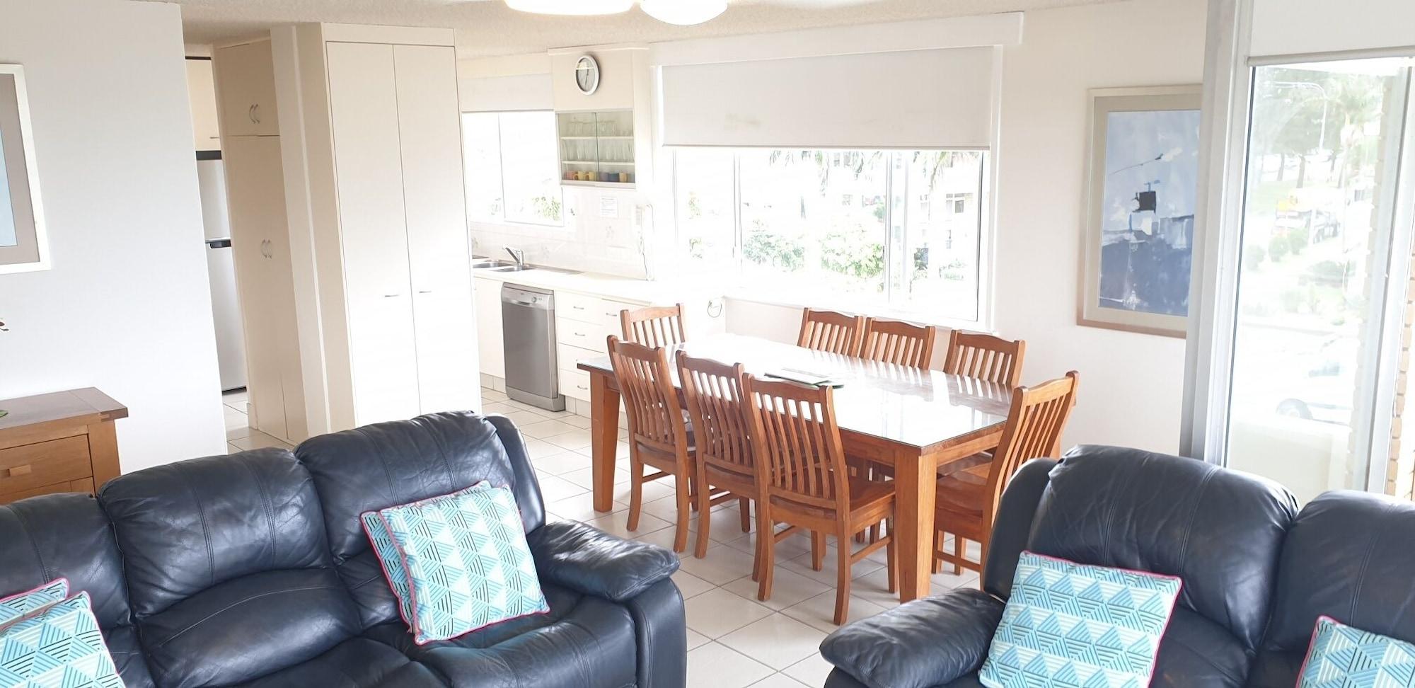 Wyuna Beachfront Holiday Apartments Gold Coast Eksteriør bilde