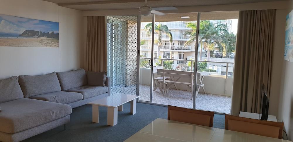 Wyuna Beachfront Holiday Apartments Gold Coast Eksteriør bilde