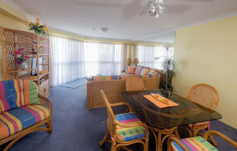 Wyuna Beachfront Holiday Apartments Gold Coast Eksteriør bilde