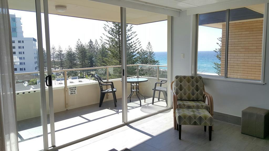 Wyuna Beachfront Holiday Apartments Gold Coast Rom bilde